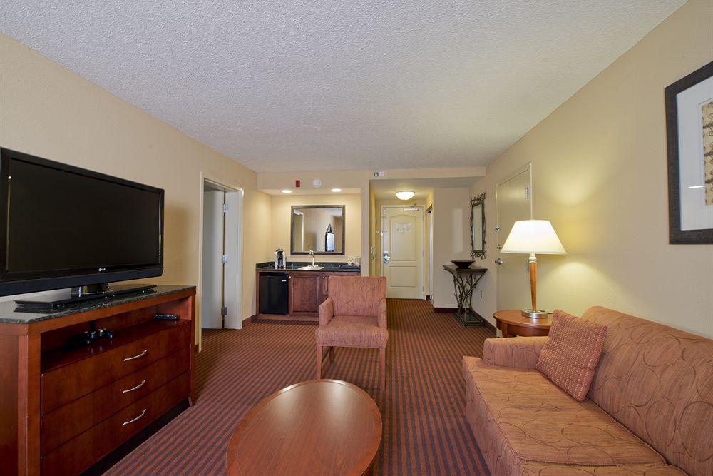 Hilton Garden Inn Tupelo Ngoại thất bức ảnh