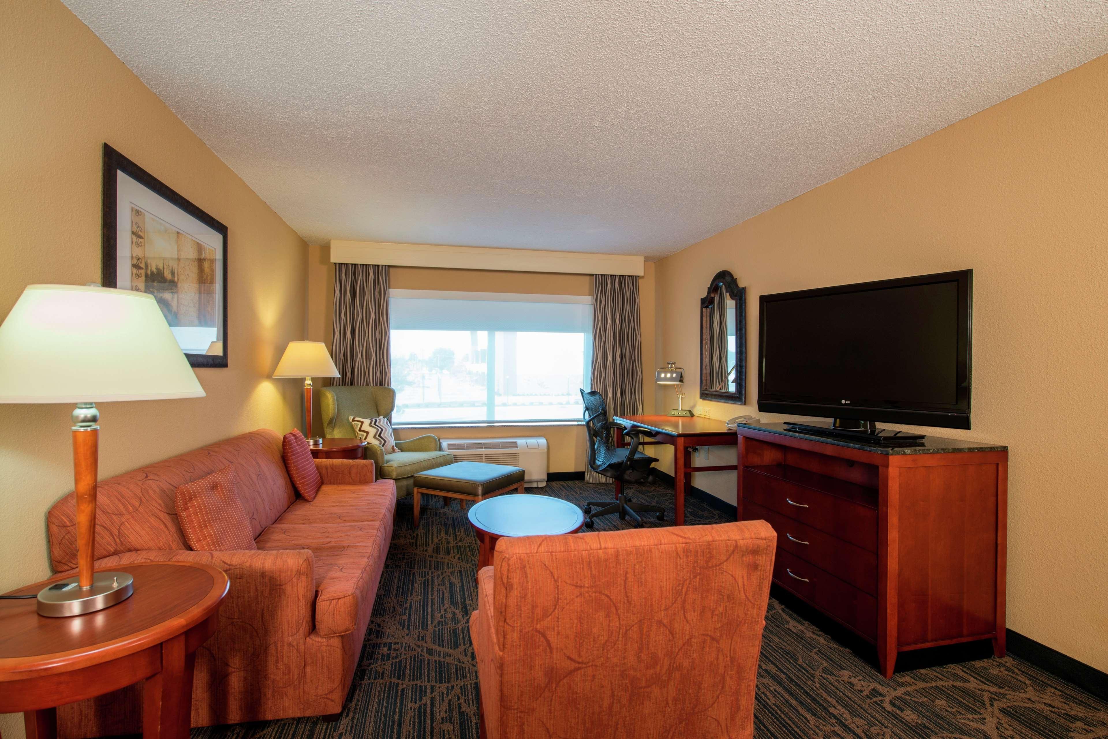 Hilton Garden Inn Tupelo Ngoại thất bức ảnh