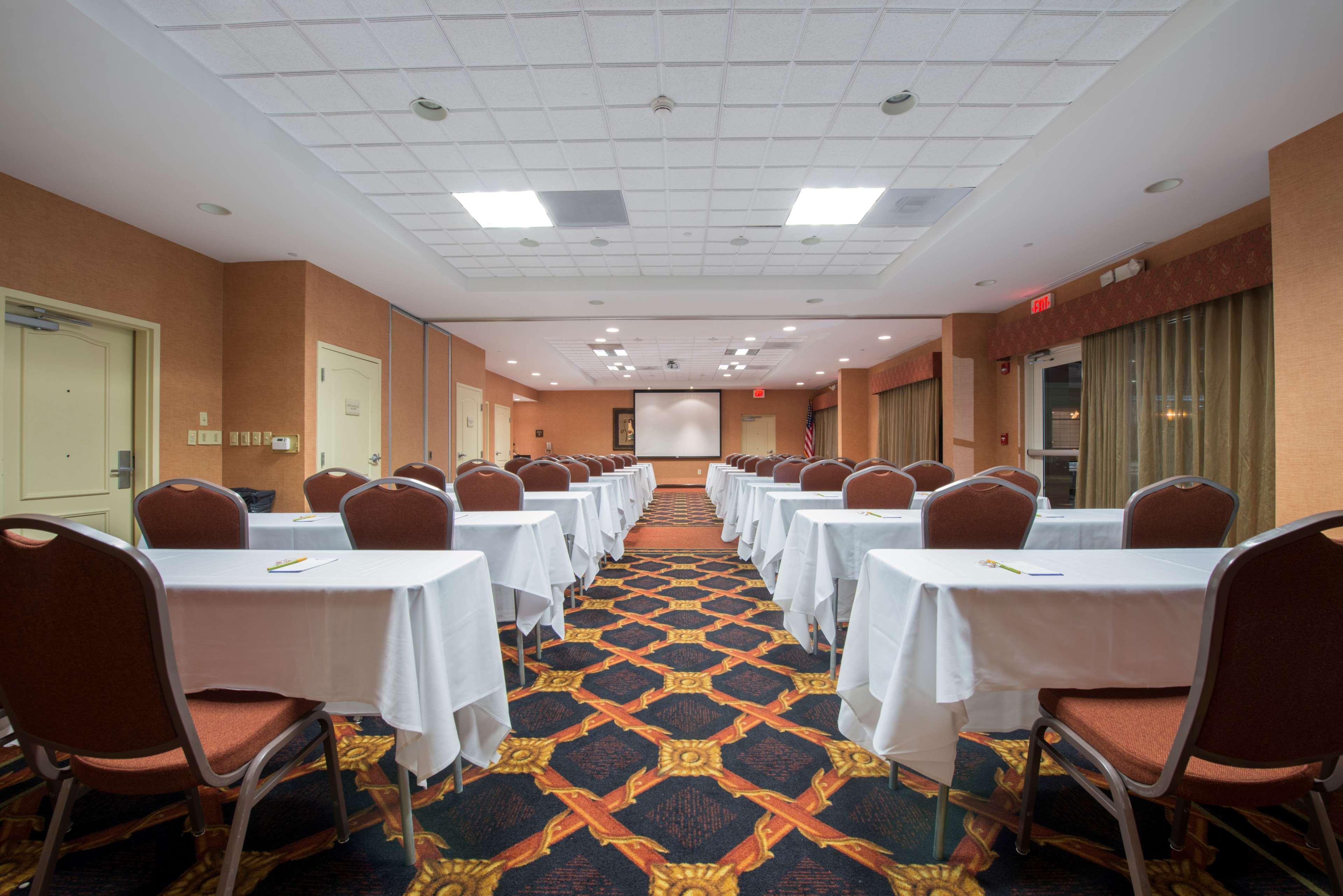 Hilton Garden Inn Tupelo Ngoại thất bức ảnh