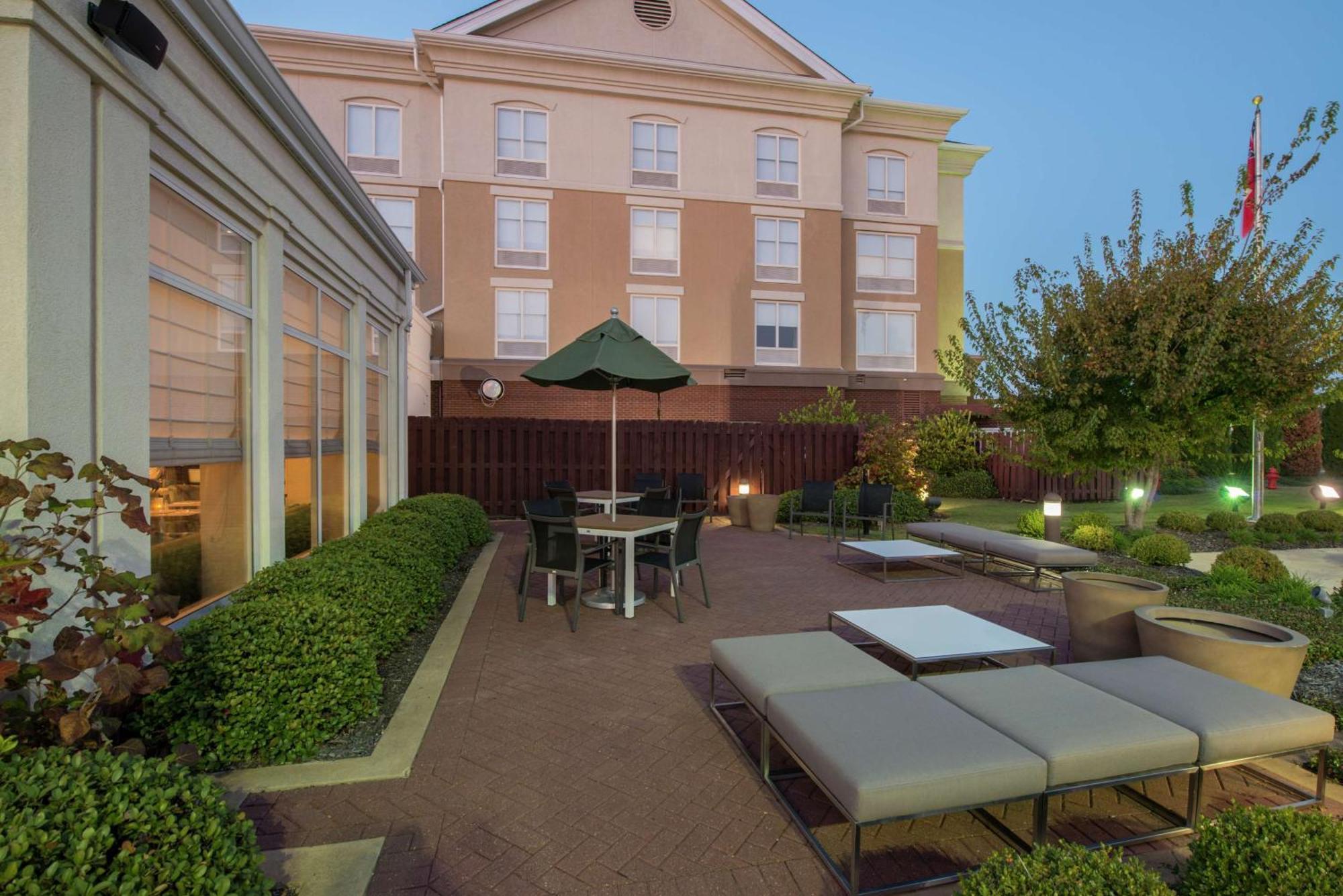 Hilton Garden Inn Tupelo Ngoại thất bức ảnh