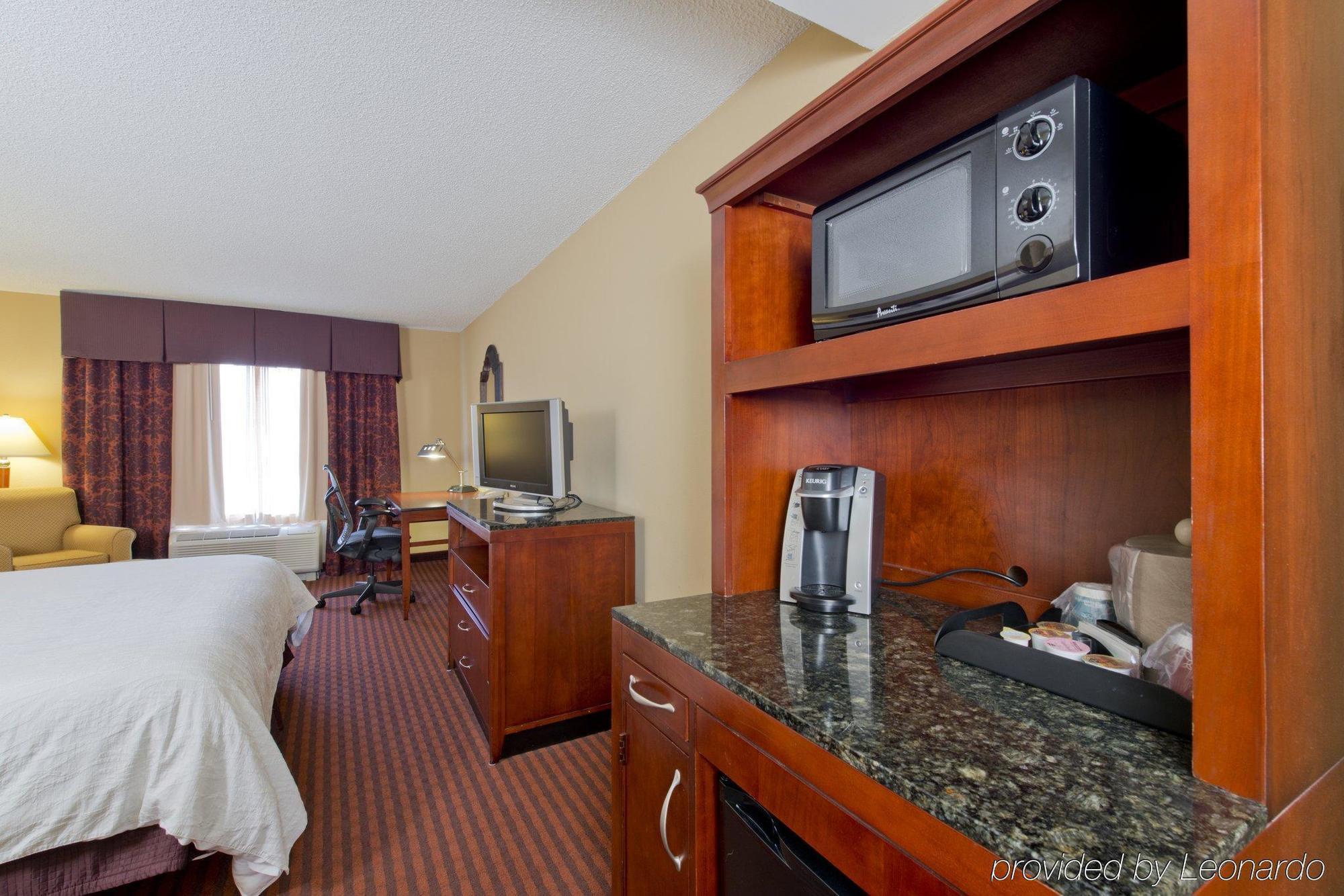 Hilton Garden Inn Tupelo Ngoại thất bức ảnh