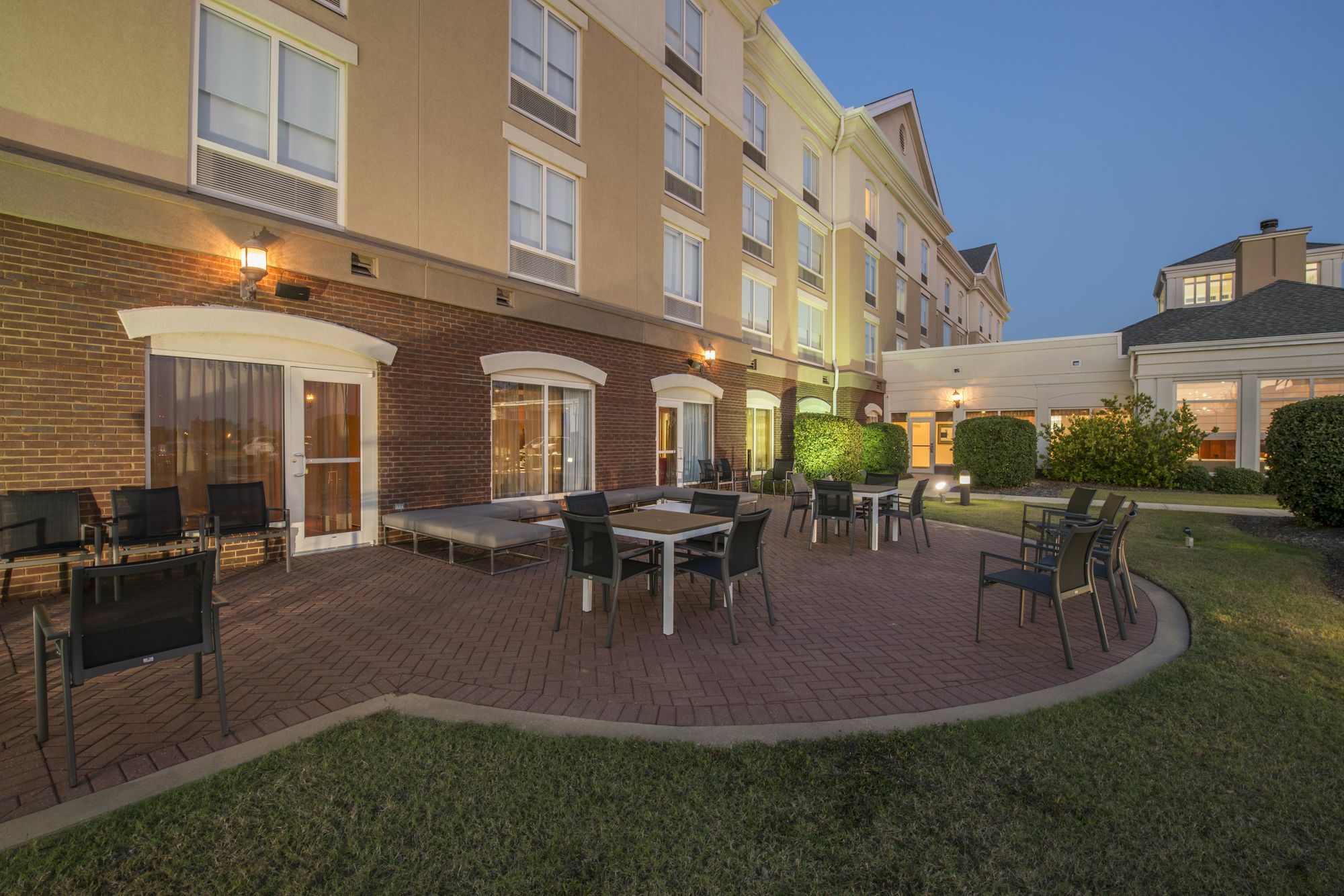 Hilton Garden Inn Tupelo Ngoại thất bức ảnh